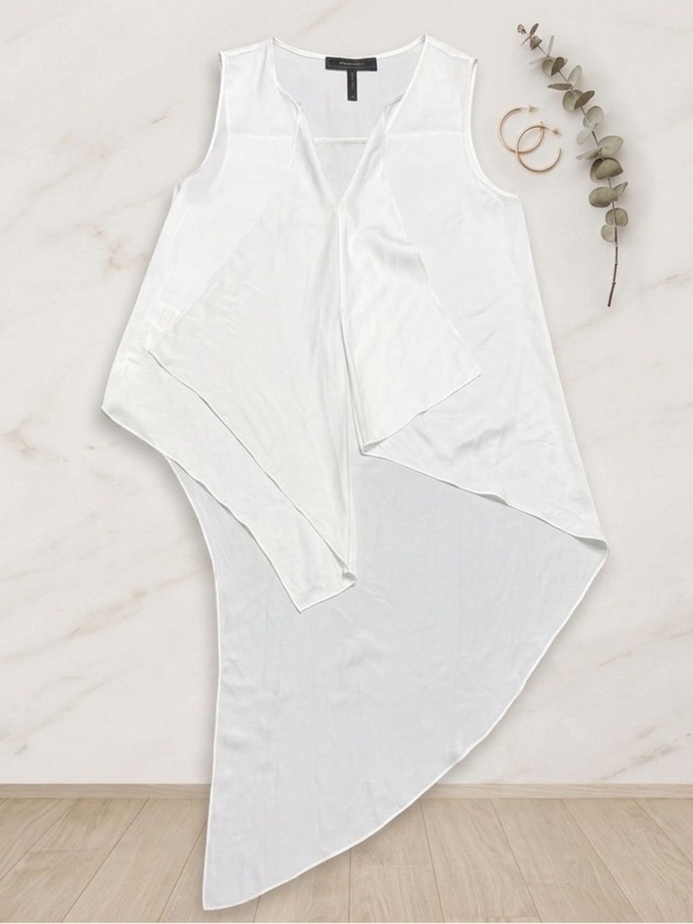 BCBGMaxAzria White Asymmetrical Sleeveless Draped Dress